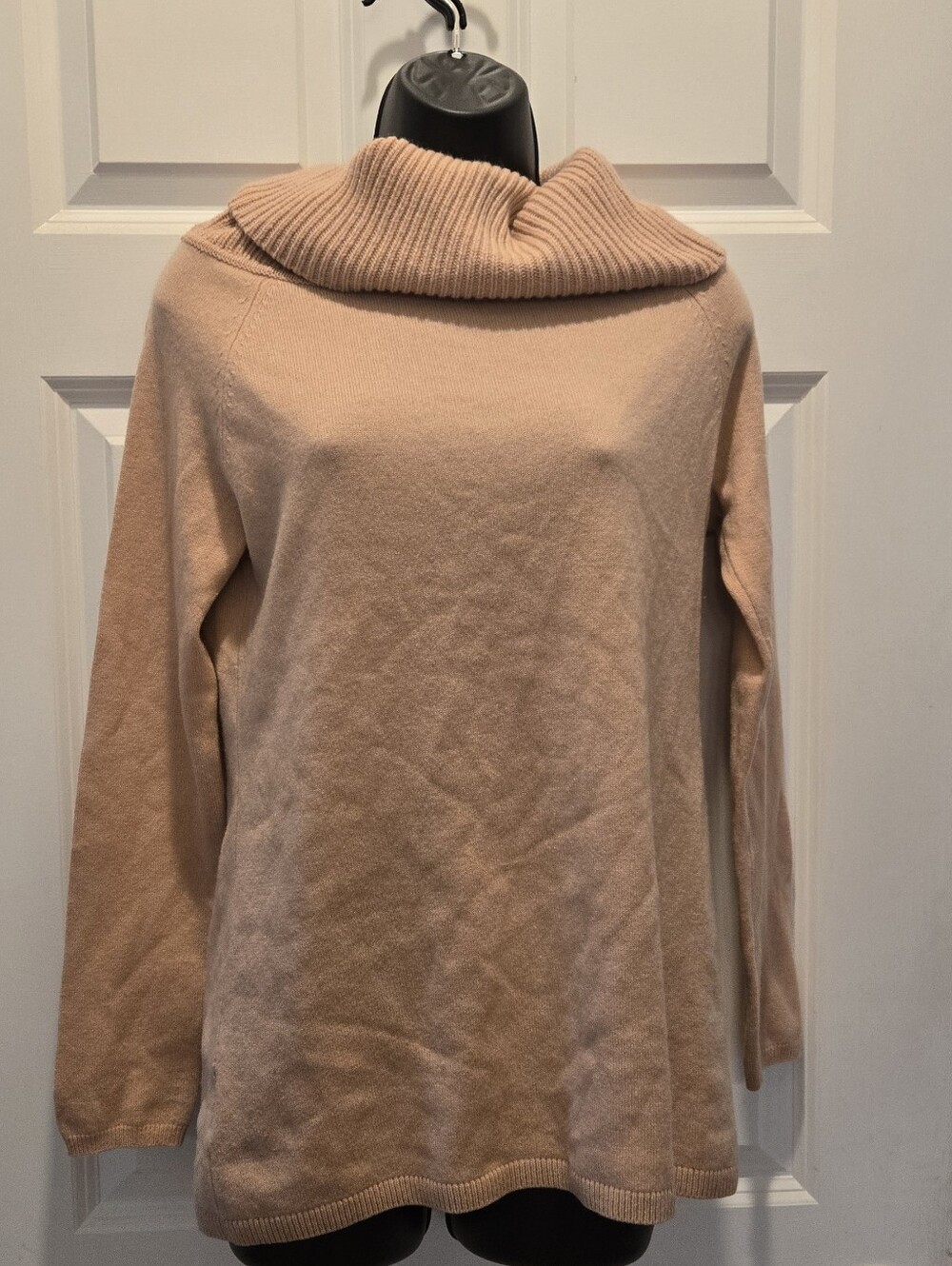 100% Cashmere Cowl Neck Sweater M Pink Ribbed Ann Taylor Long Sleeve Knit Ballet